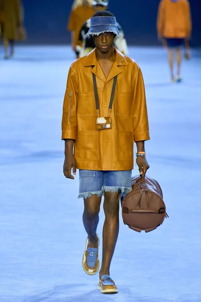 Look 42